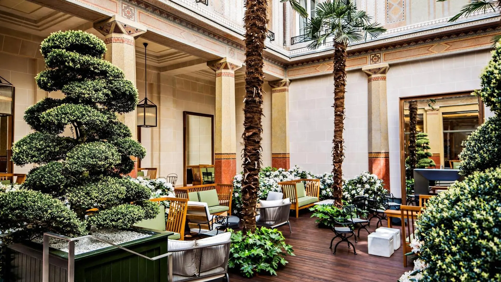 Prince De Galles, A Luxury Collection Hotel, Paris Hotel